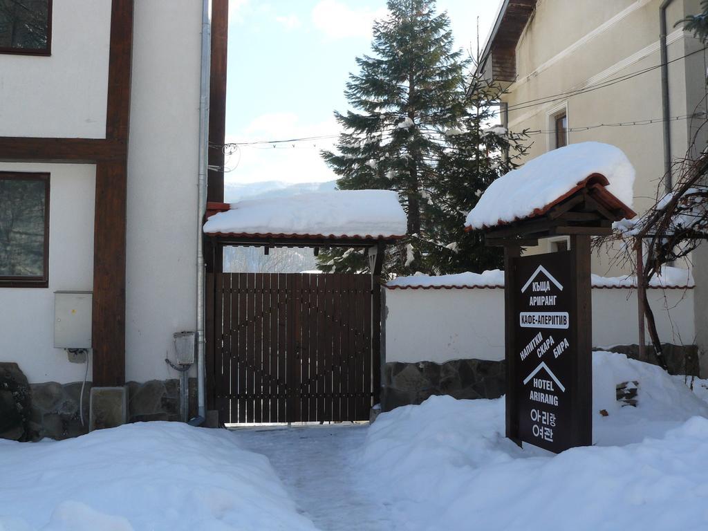 ホテル House Arirang Cherni Osum エクステリア 写真